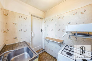 Photo 16- click for photo gallery